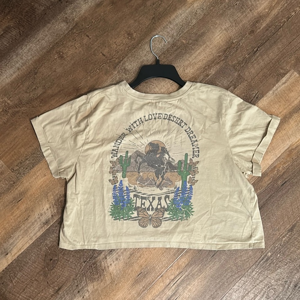 Cropped brown t shirt